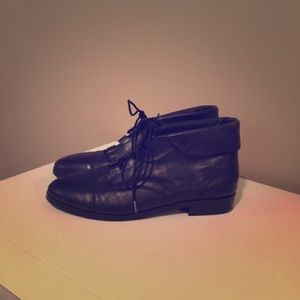 Prima Royale black leather booties